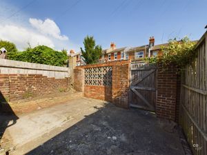 Photo 18- click for photo gallery